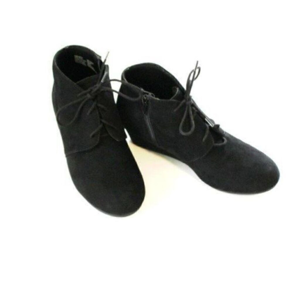 Wonder Nation women/junior wedge boots 4 black zipper laced